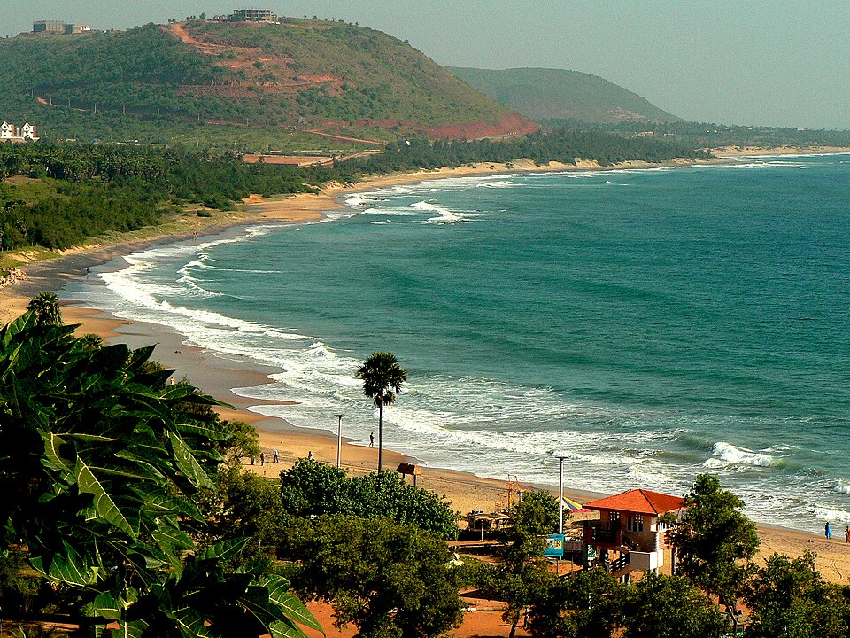Fayl:Rushikonda beach view 001.jpg