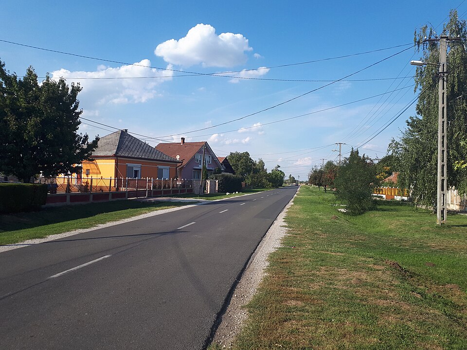 Fayl:Sajóhídvégi utcakép.jpg