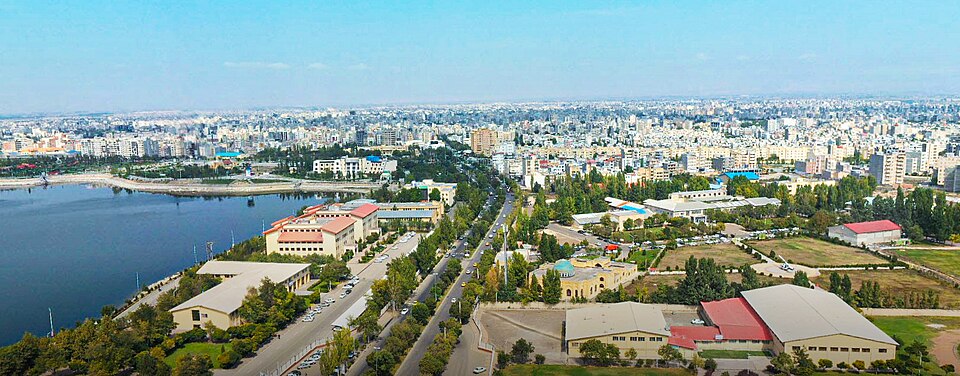 Fayl:Ardabil skyline1.jpg