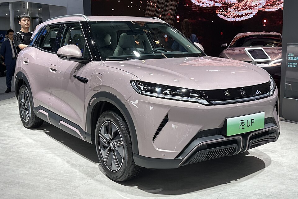 Fayl:BYD Yuan Up 001 (cropped).jpg
