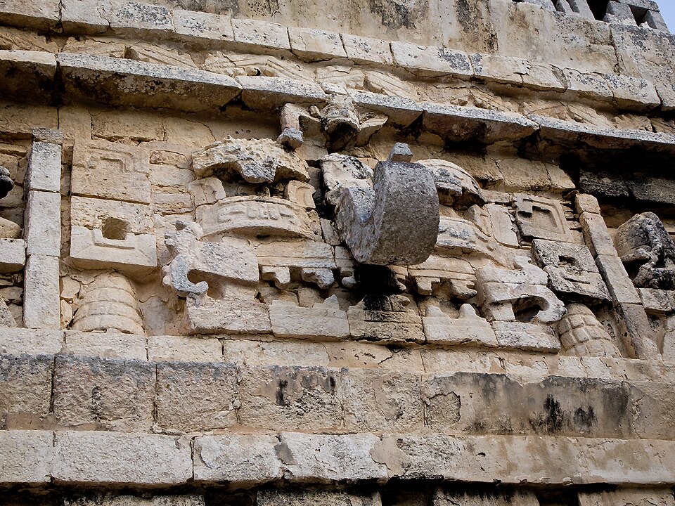 Fayl:Chichen Itza-27527-13.jpg