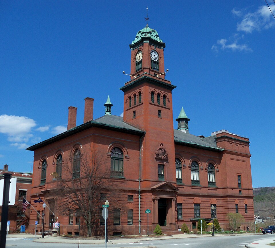 Fayl:Claremont City Hall 5.JPG