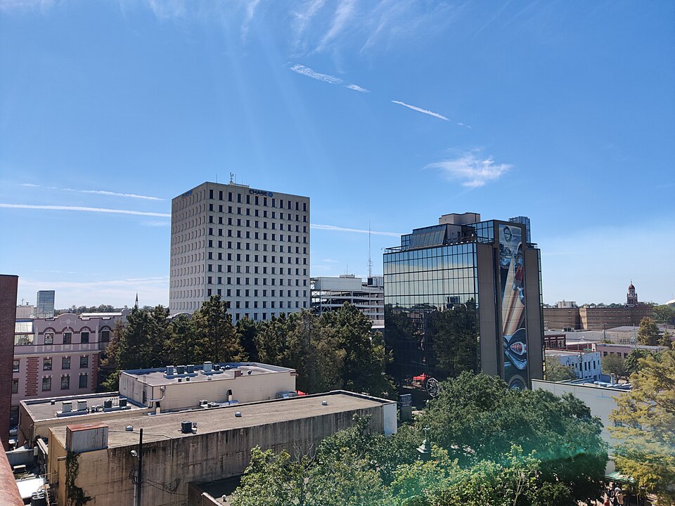 Fayl:Downtown Lafayette LA 2021.jpg