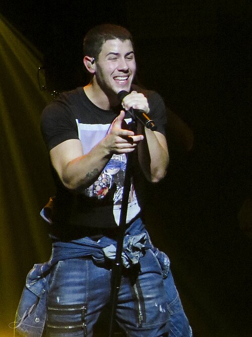 Fayl:Future Now Tour (28616490250).jpg