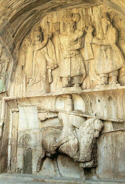 Fayl:Knight-Iran.JPG