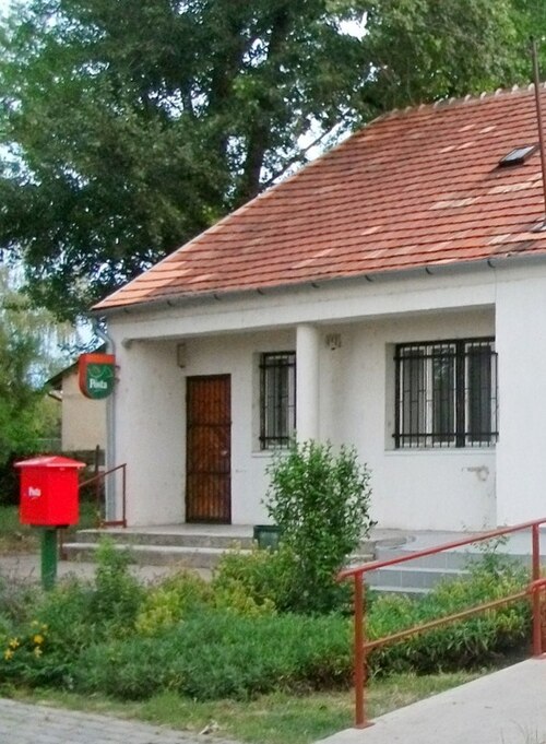 Fayl:Magyar Posta, Zichyújfalu.jpg