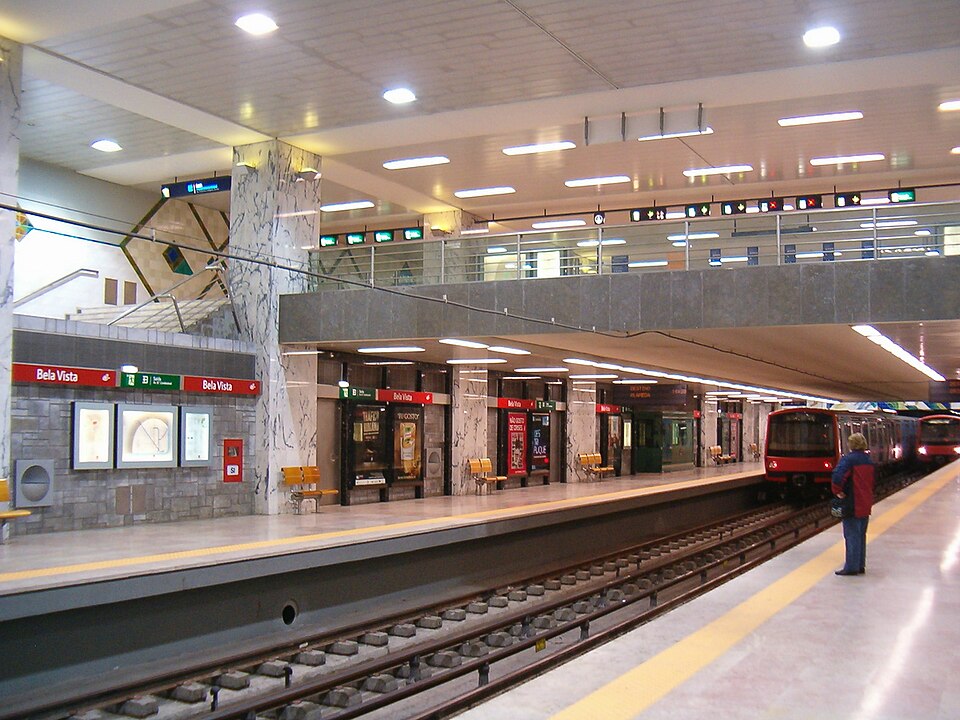 Fayl:Bela Vista Metro station, Lisbon.jpg