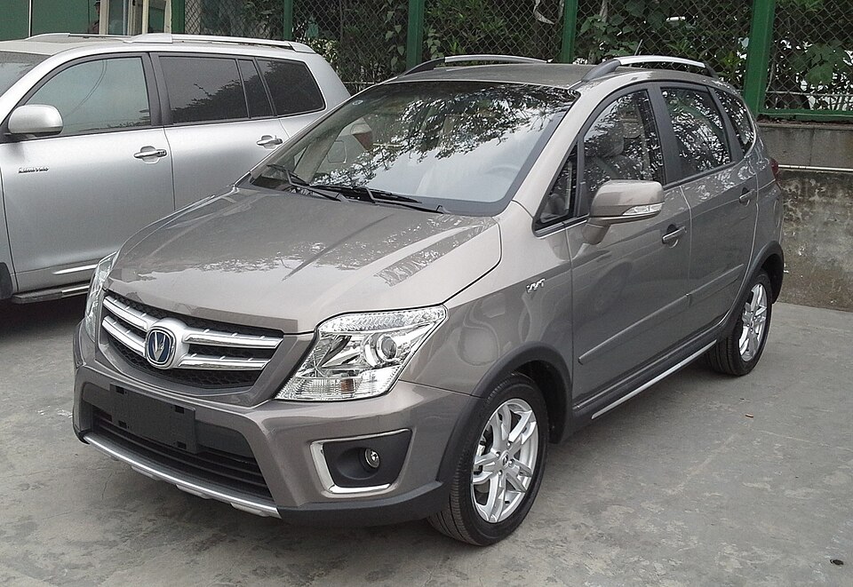 Fayl:Chang'an CX20 facelift China 2014-04-16.jpg