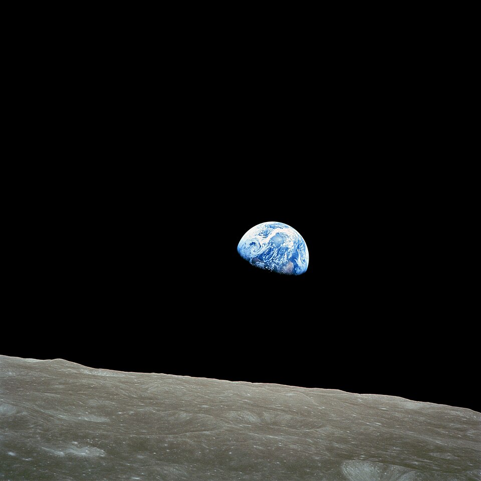 Fayl:NASA-Apollo8-Dec24-Earthrise.jpg