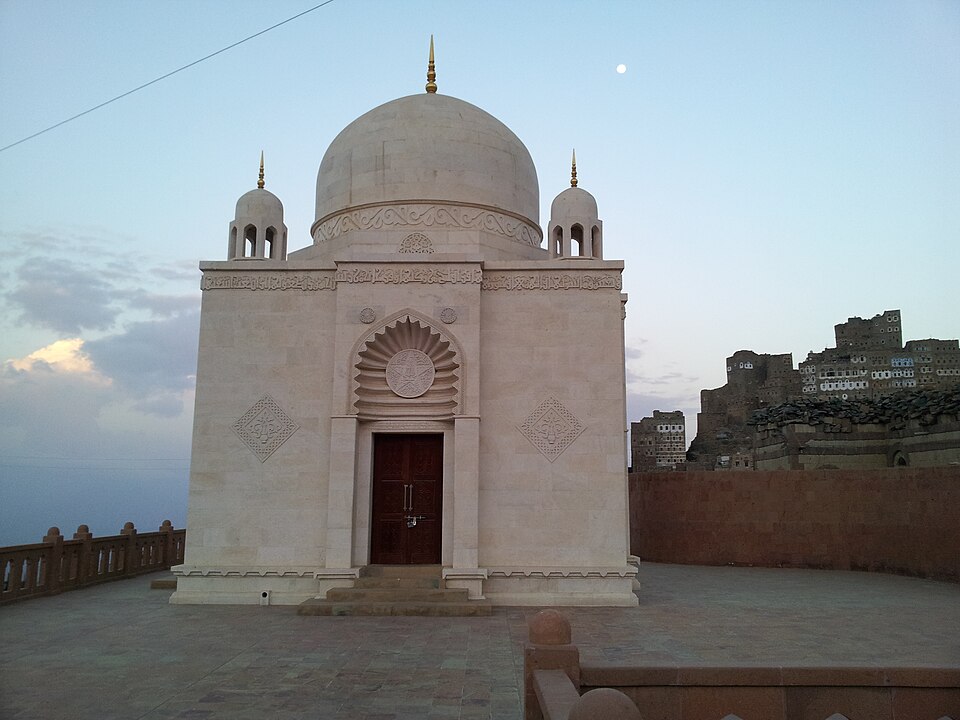 Fayl:Syedna Ali Rauza 1.jpg