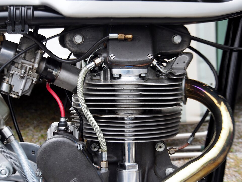 Fayl:Norton No66, pic-003.JPG
