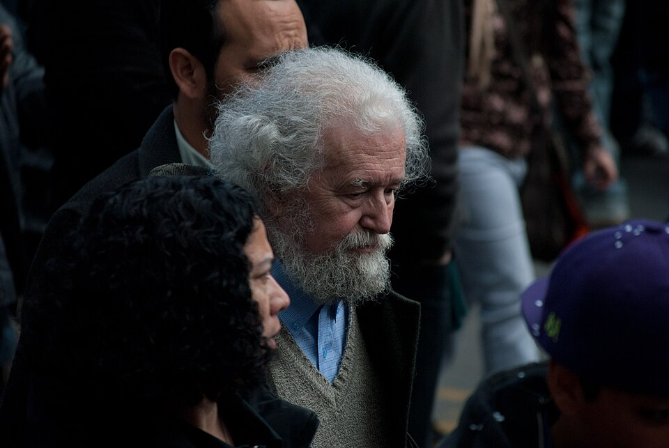 Fayl:Tomas Moulian.jpg
