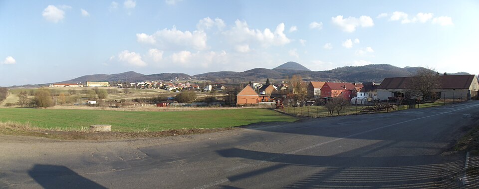 Fayl:Žalanské panorama.JPG