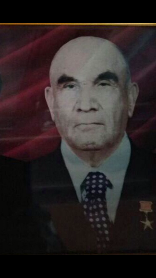 Fayl:ВалиХайдар.png
