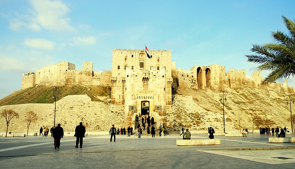 Fayl:Aleppo Ctadel2.JPG