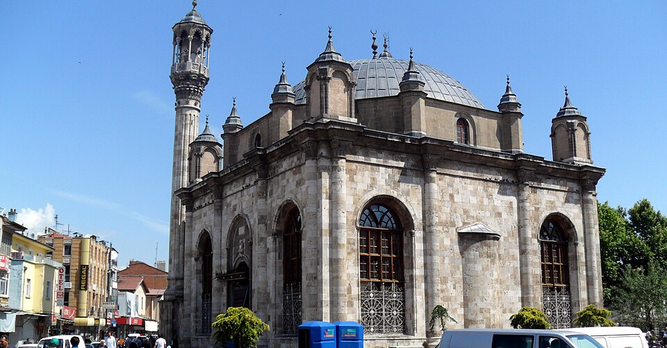 Fayl:Aziziye Mosque, Konya, Turkey.jpg