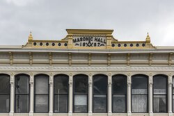 Colorado shtatining Alamosa shahridagi 1887-yildagi ikki qavatli, italyancha uslubdagi mason binosi