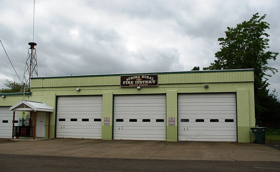 Fayl:Donald Oregon fire station.JPG