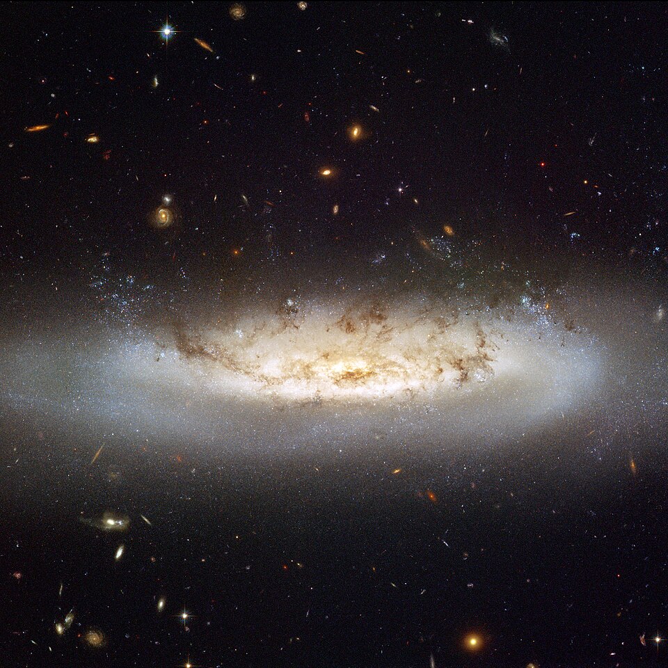 Fayl:NGC 4522 Hubble heic0911b.jpg