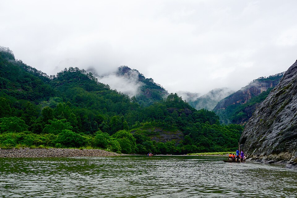 Fayl:Jiuqu Brook in Wuyi Mountains.jpg