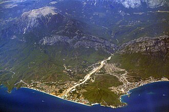 Kemer and Çamyuva at the foot of Tahtalı Dağı