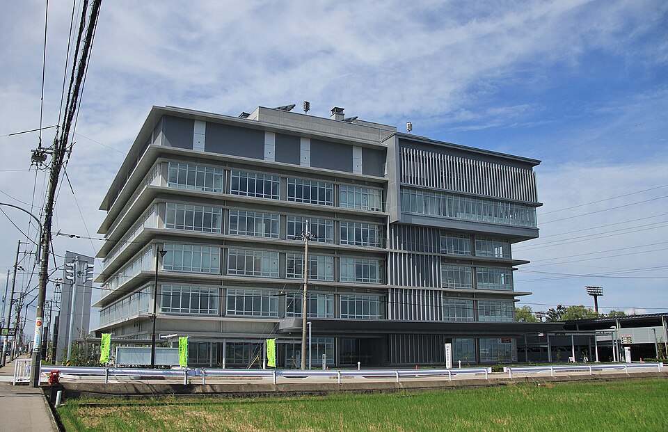 Fayl:Imizu City Hall 2016.jpg