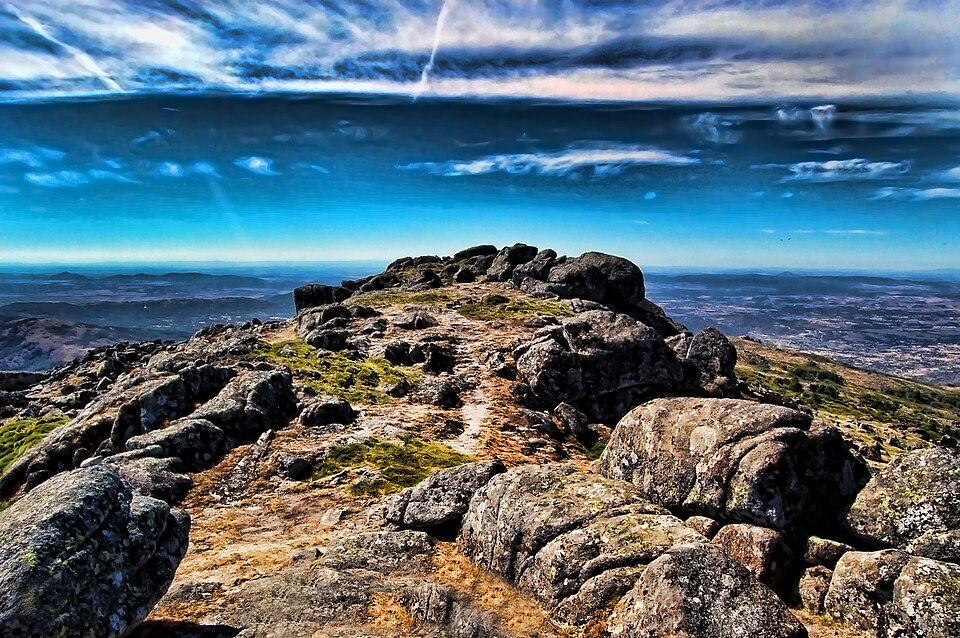 Fayl:Cumbre Jálama HDR.jpg