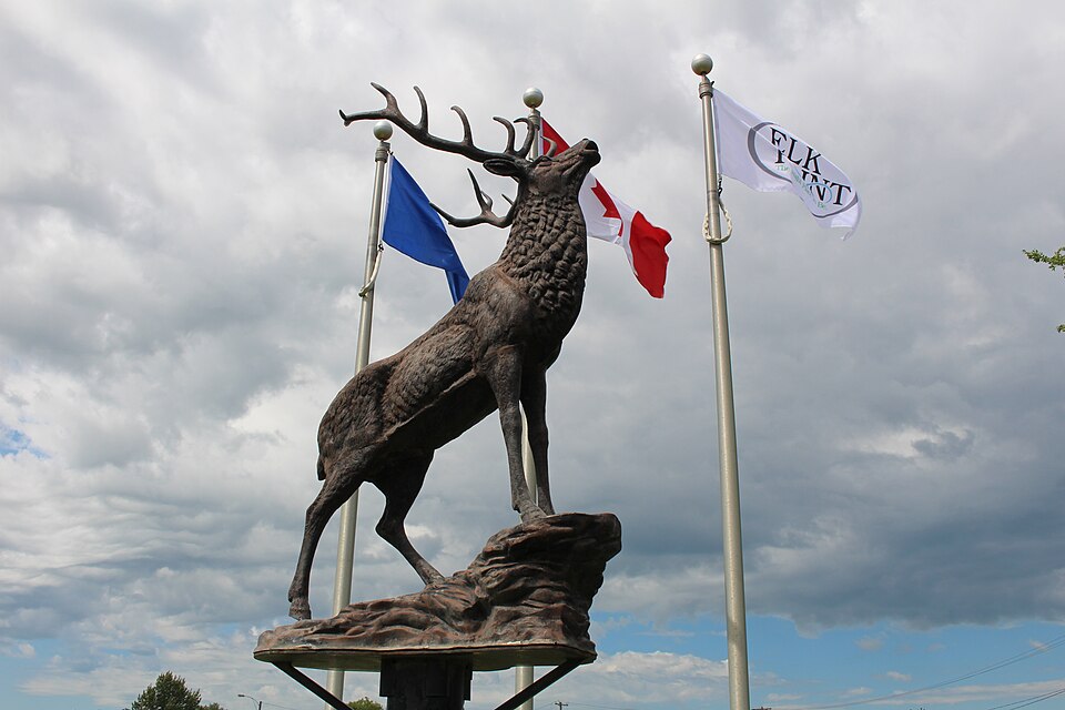 Fayl:Elk Point, Alberta (28288278410).jpg