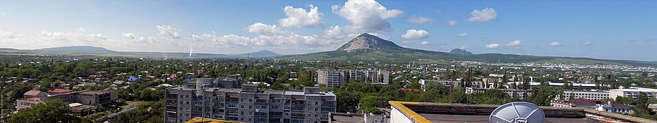 Fayl:Min-Vody panarama.jpg