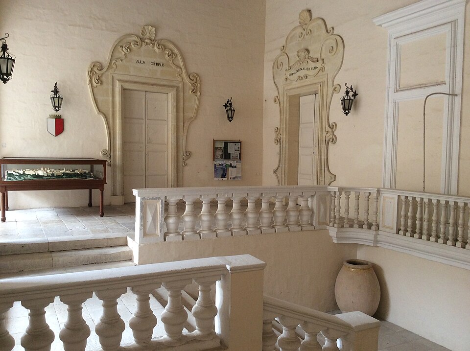 Fayl:Palazzo Vilhena interior.jpeg