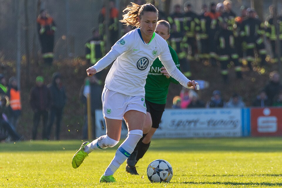 Fayl:Caroline Graham Hansen 20181118.jpg