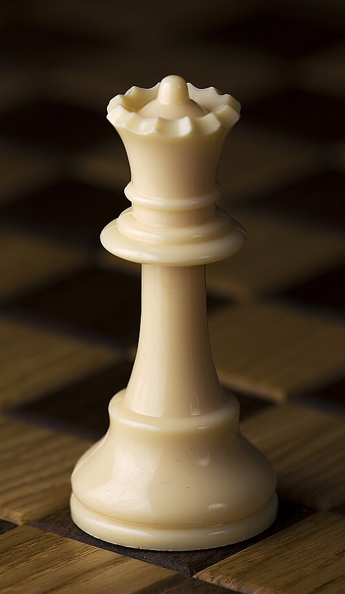 Fayl:Chess piece - White queen.jpg