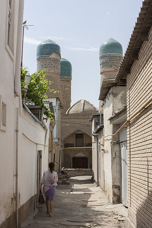 Fayl:Chor-Minor Madrassah 01.jpg