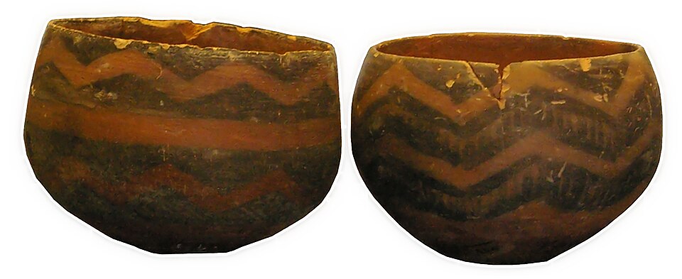Fayl:Esmail abad pottery.JPG