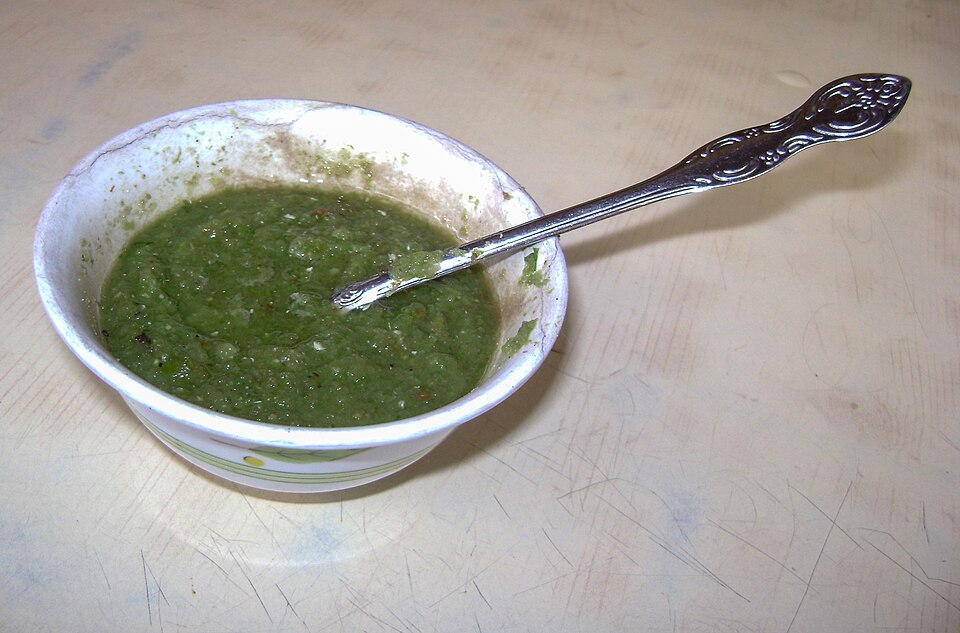 Fayl:Salsa de ají verde (Perú).JPG
