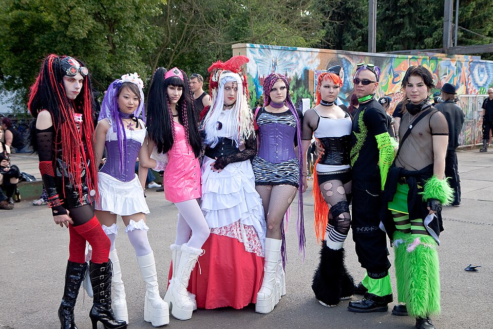 Fayl:CyberGoths.jpg
