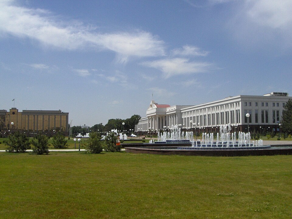 Fayl:Uzbek government.JPG