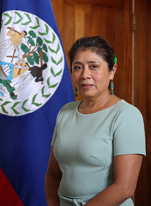 Fayl:Dame Froyla Tzalam.jpg