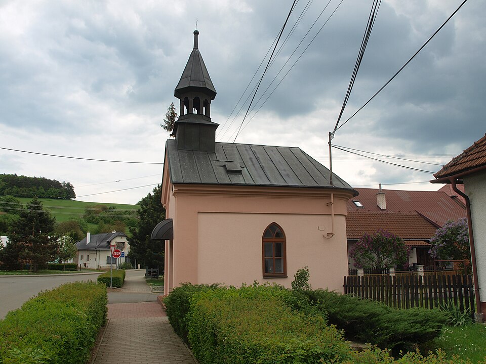 Fayl:Neubuz, kaple 01.JPG