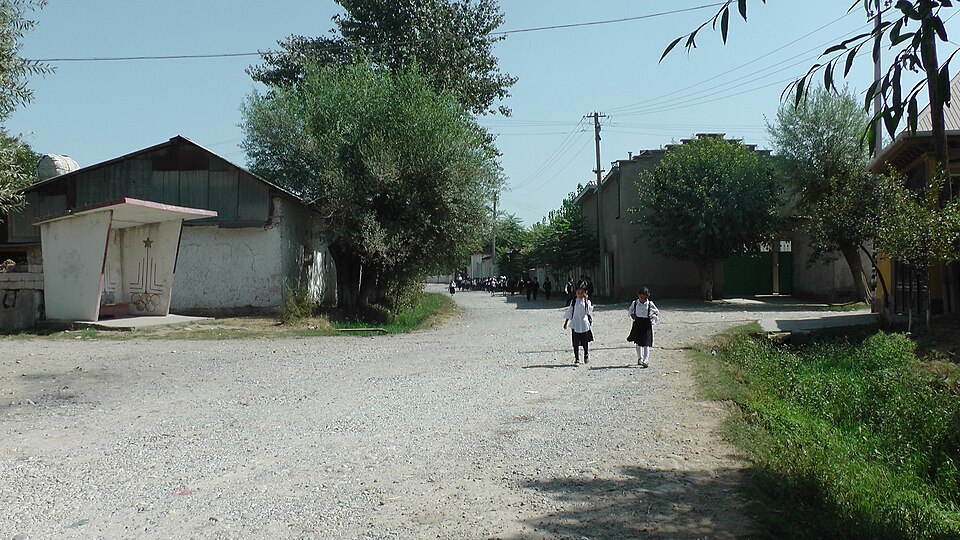 Fayl:Карсанг, Ваҳдат 10.jpg