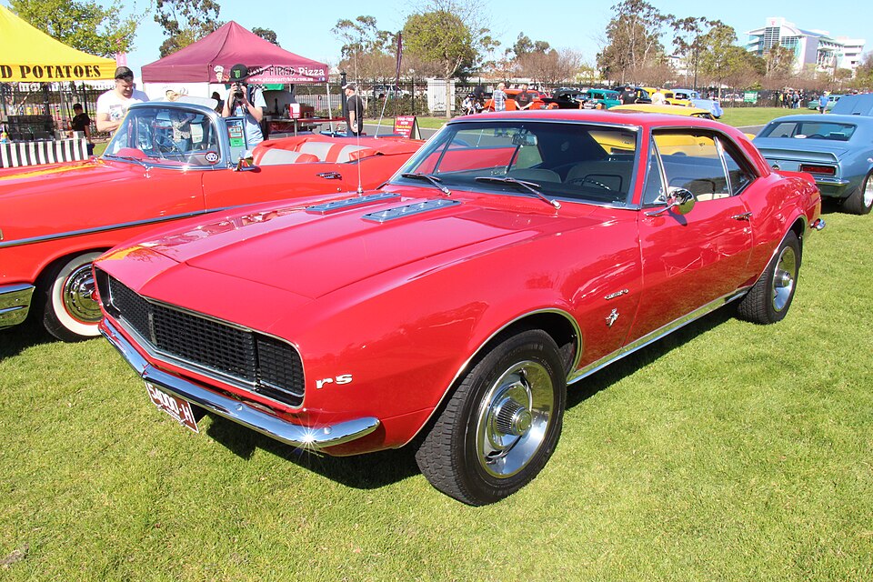 Fayl:1967 Chevrolet Camaro RS (21432547296).jpg