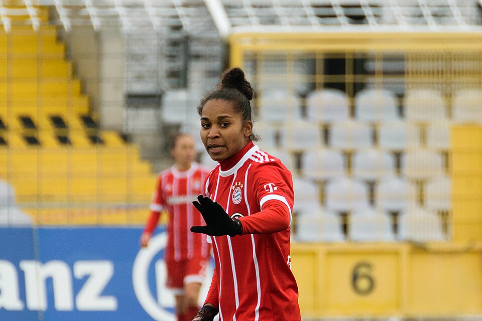 Fayl:Laura Georges (2018).jpg