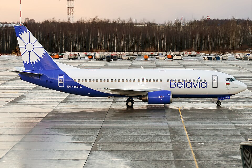 Fayl:Belavia, EW-366PA, Boeing 737-31S (39200361412).jpg
