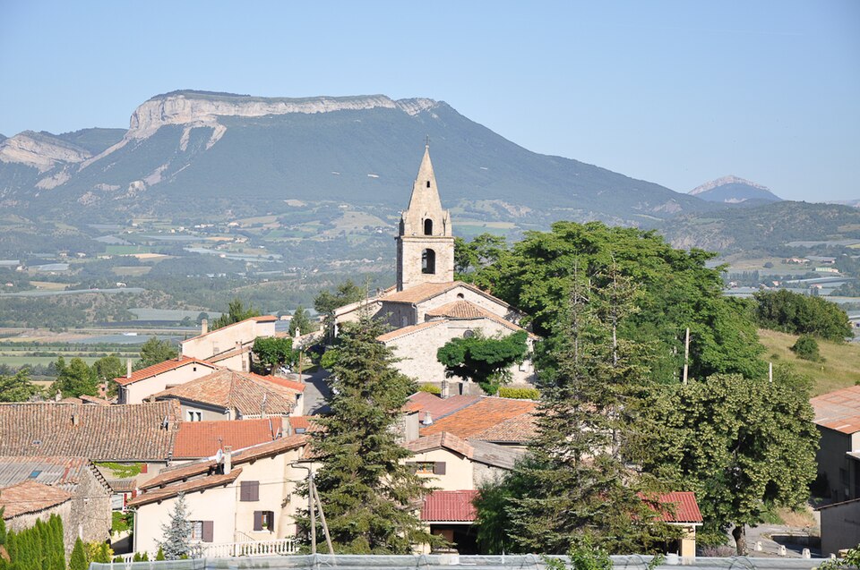 Fayl:Claret, le village.jpg