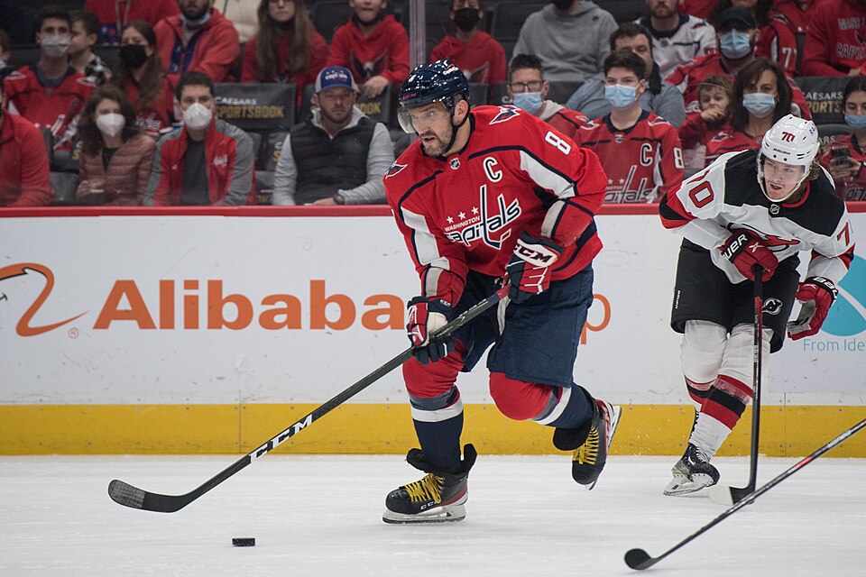 Fayl:Forward Alex Ovechkin.jpg