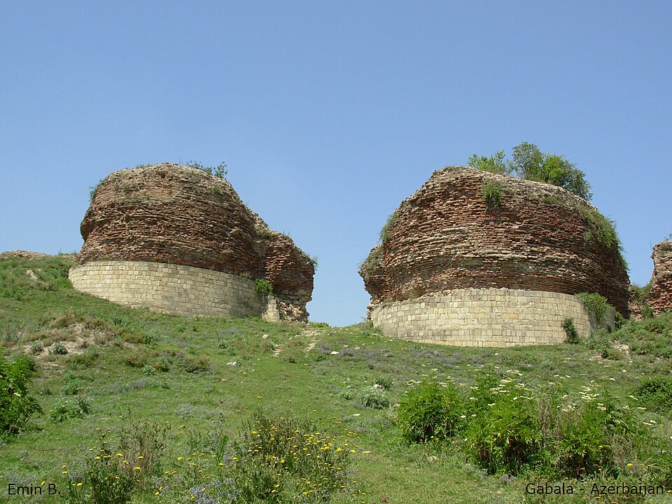 Fayl:Ancient Gabala01.jpg