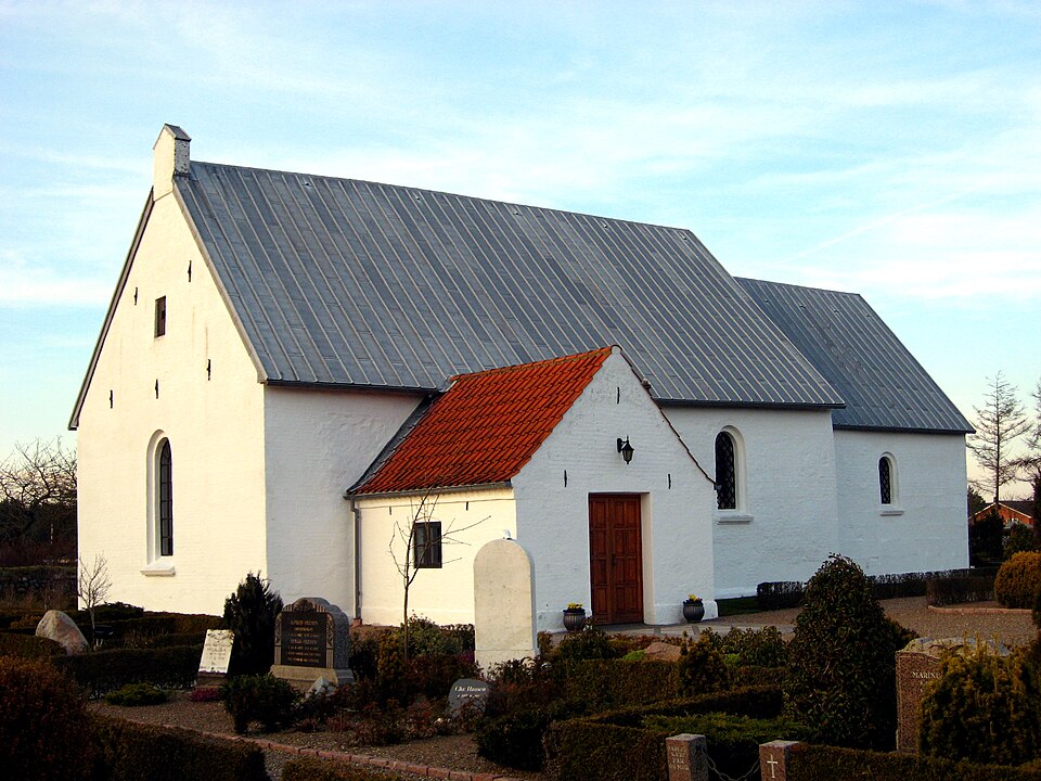 Fayl:Astrup Kirke ubt 11.JPG