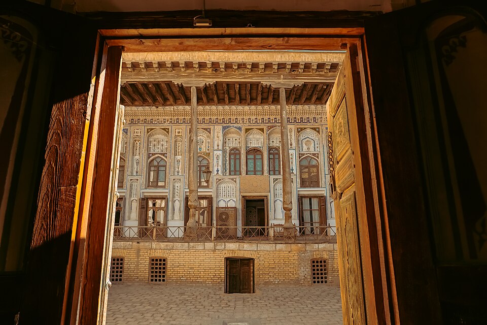 Fayl:Faizulla Khojayev House-Museum 1.jpg