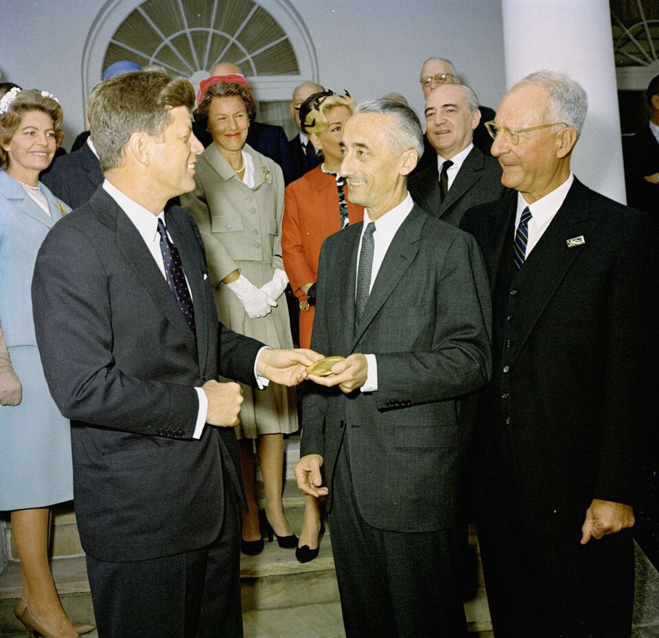 Fayl:JFKWHP-KN-C17578.jpg