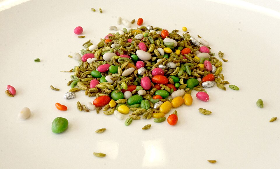 Fayl:Saunf sweets.JPG